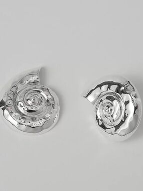 Ann Taylor Silver Shell Stud Earrings